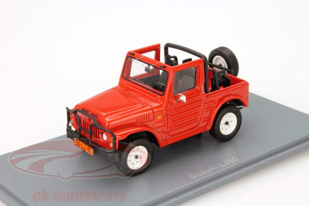 スズキ LJ 80 赤 ととも​​に オープン フード 1:43 Neo