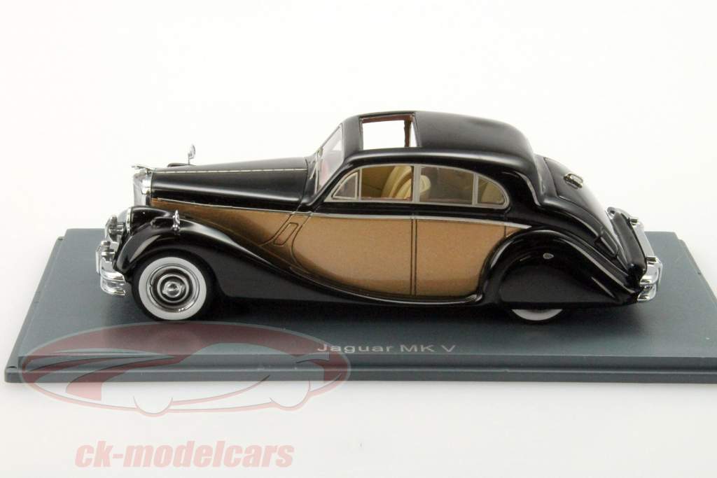 ジャガーMK V RHDブラック/ゴールド1時43ネオ