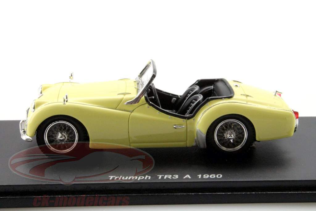 Triumph TR3 A 年 1960 黄色 1:43 Spark