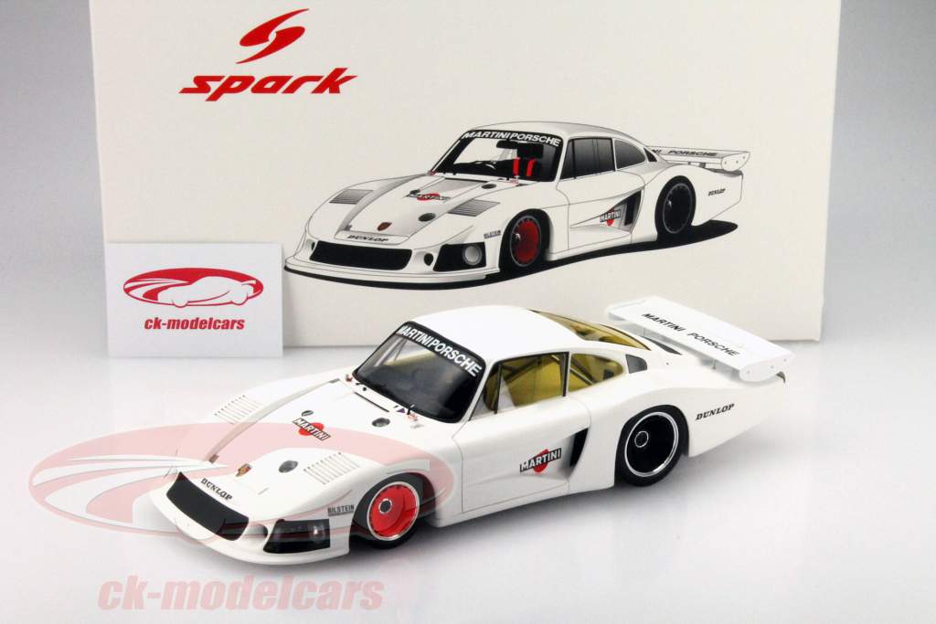 保时捷 935/78 白鲸 Dick 测试 版本 马蒂尼鸡尾酒 赛跑 白 1:18 Spark