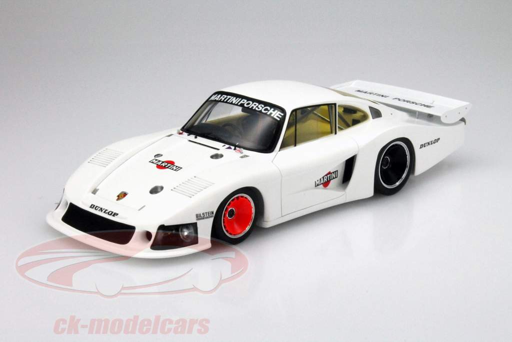 Porsche 935/78 Moby Dick Test Version Martini Racing white 1:18 Spark