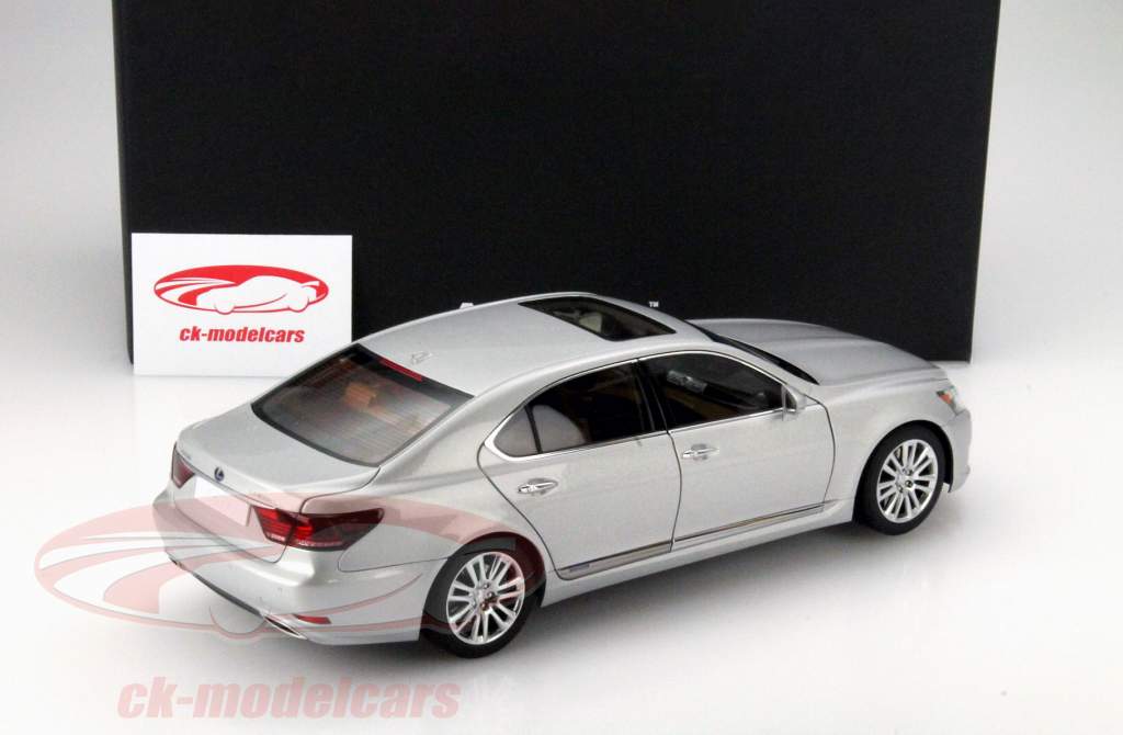 Lexus LS600h 1:18 ホワイト Lexus Ls600H 1/18 White | eBay