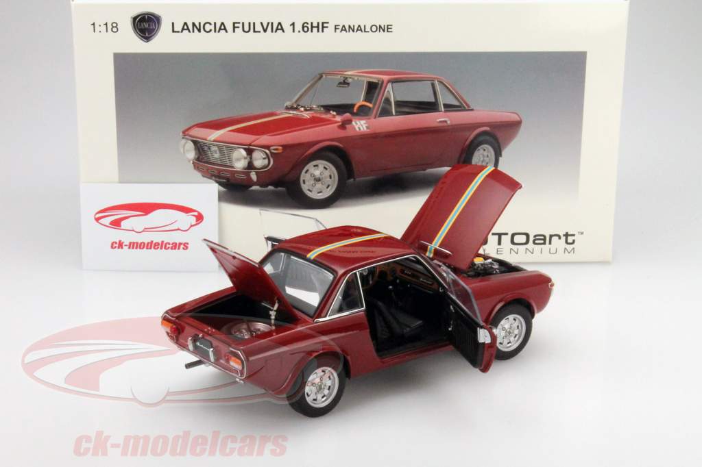 AUTOart 1:18 Lancia Fulvia 1.6 RF Fanalone amaranto