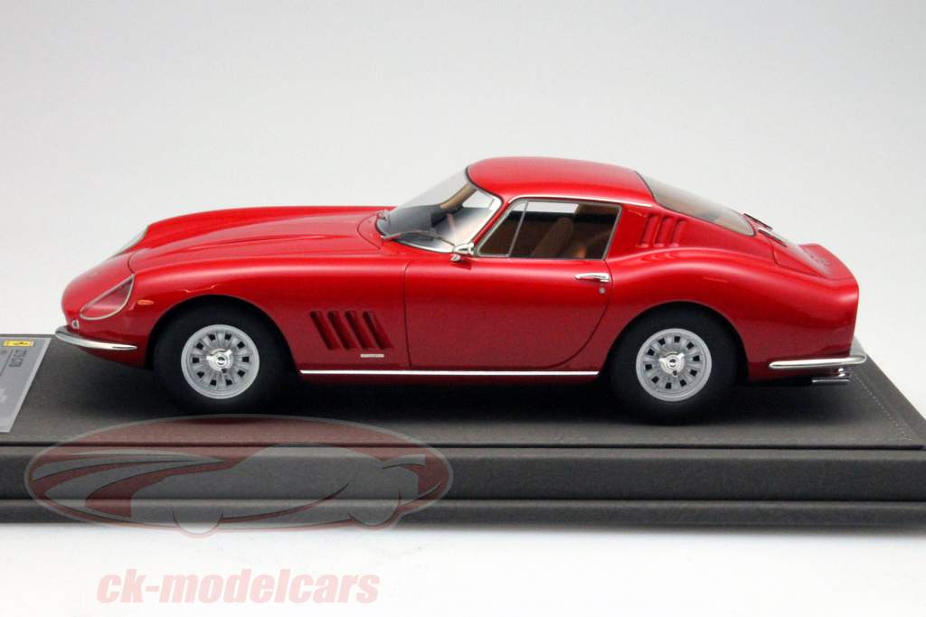 フェラーリ 275 GTB 年 1965 赤 1:18 BBR