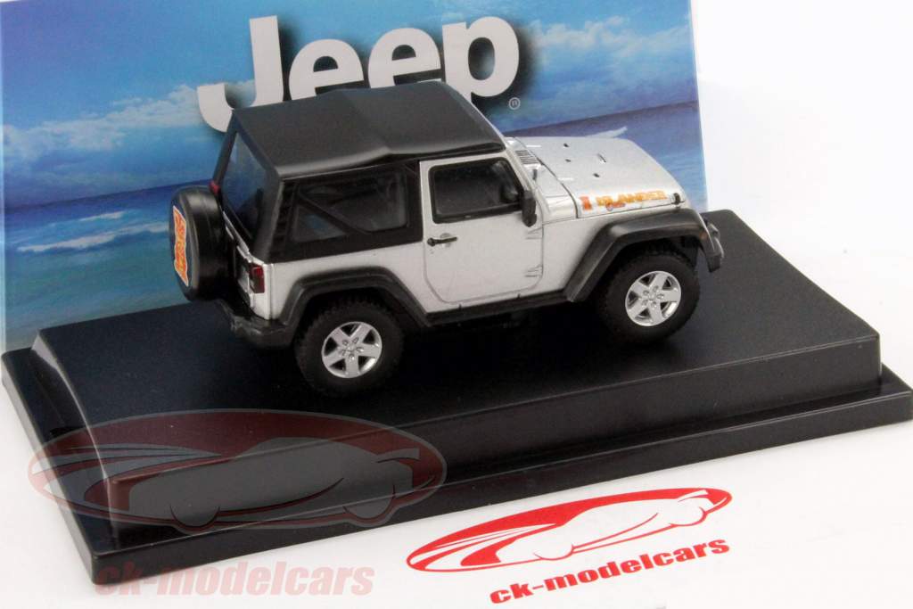 Jipe Wrangler Islander Ano 2010 prata 1:43 Greenlight
