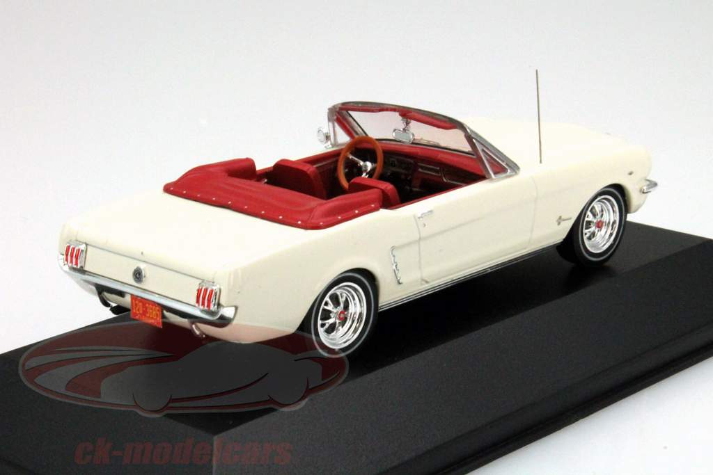 Ford 野马 可兑换 年 1965 白 1:43 Triple9