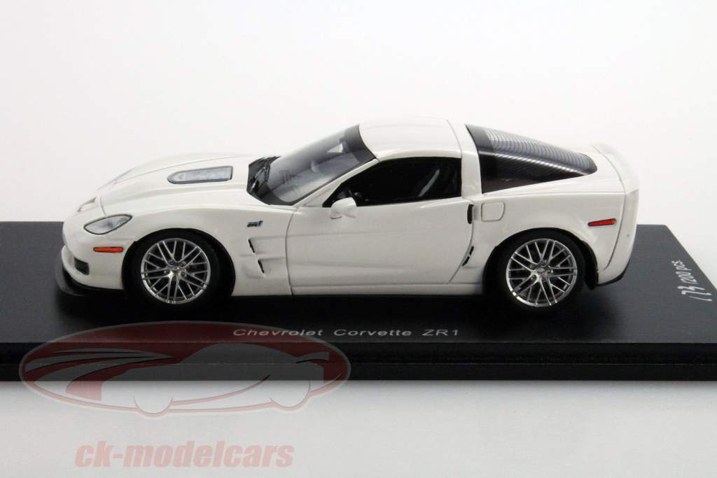 雪佛兰 克尔维特 ZR1 白 1:43 Spark