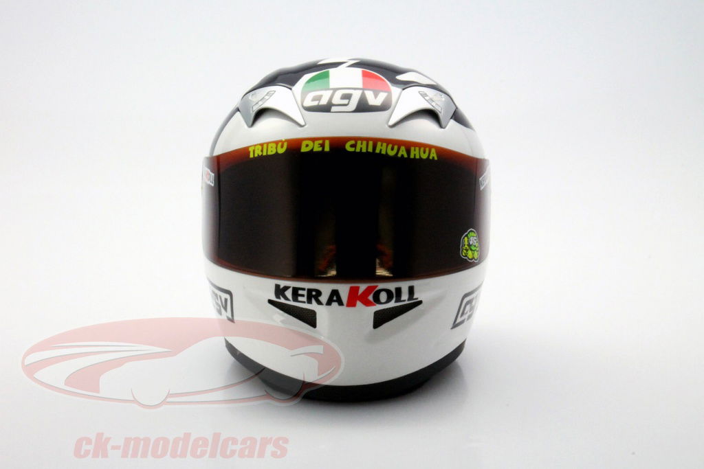 Valentino Rossi バレンティーノ・ロッシ ヘルメット1:2スケール Minichamps 1:43 バレンティーノ·ロッシMotoGPの2004 AGV