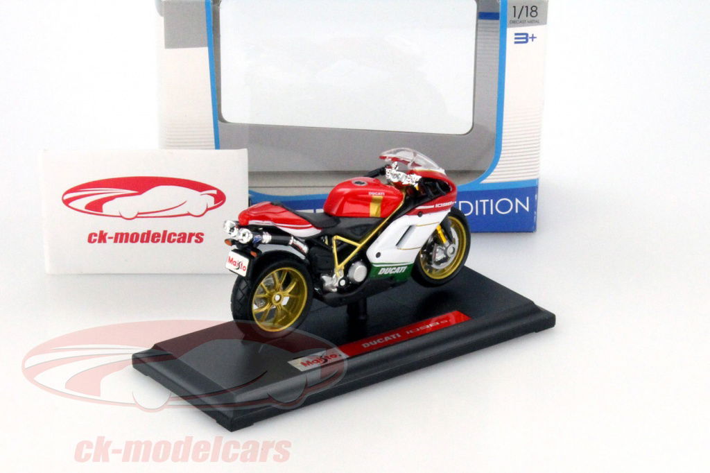 【中古】 Russian Masterpieces イグニッションモデル 1/18 日産 スカイライン 2000 GT-R (PGC10