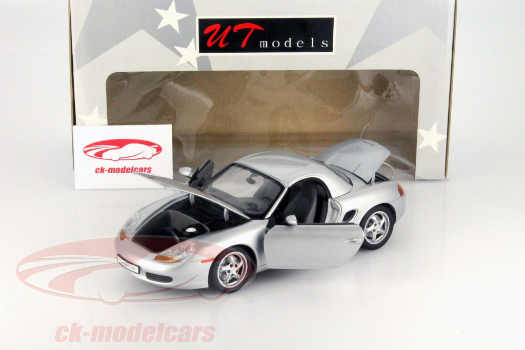 1/18 UT MODELS ポルシェ boxter 986 シルバー UT MODELS 1/18 PORSCHE BOXSTER 986 + HARDTOP SILVER MIB