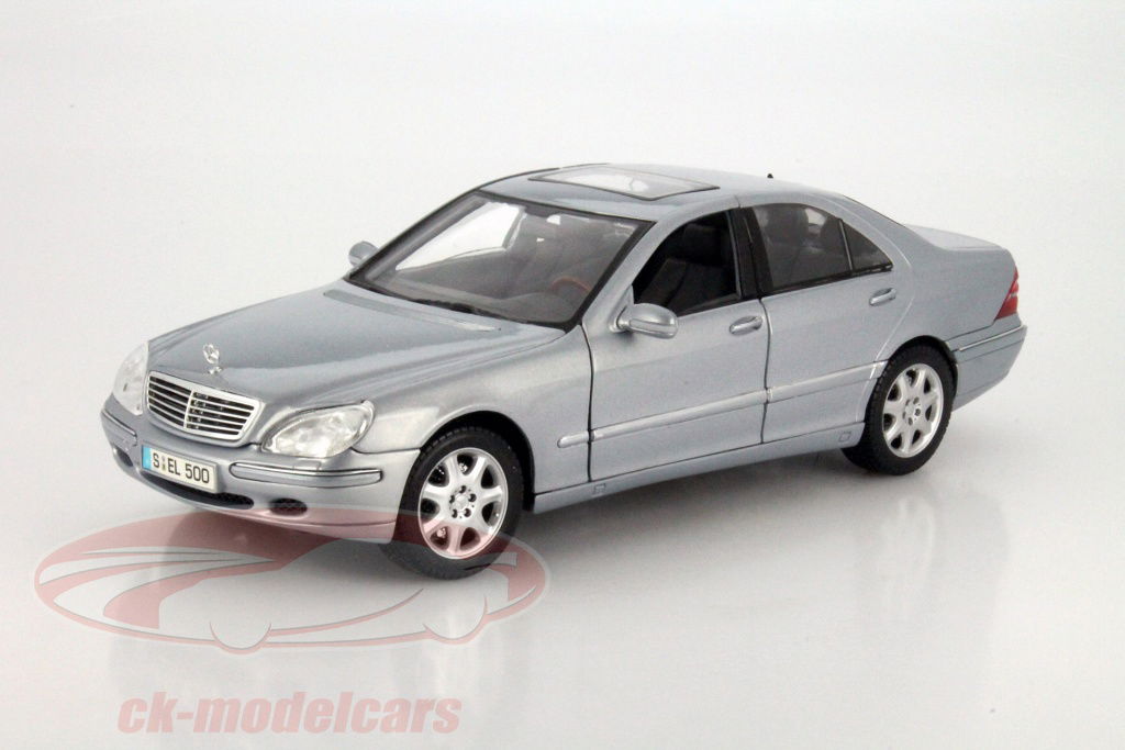 maisto-1-18-mercedes-benz-s-class-silver-b66005231/