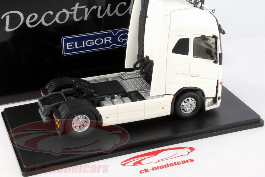 Eligor 1:43 Volvo FH 4 Globetrotter XL white 115042 model