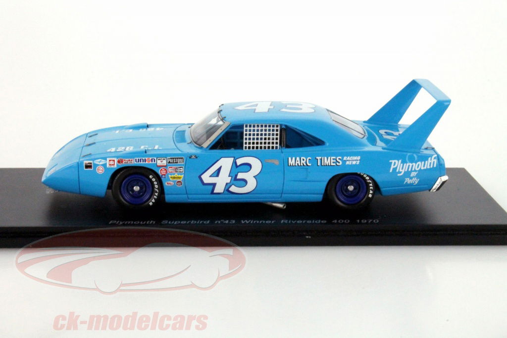 プリムス　スーパーバード　43 モデルカー プリムス スーパーバード 43 モデルカー