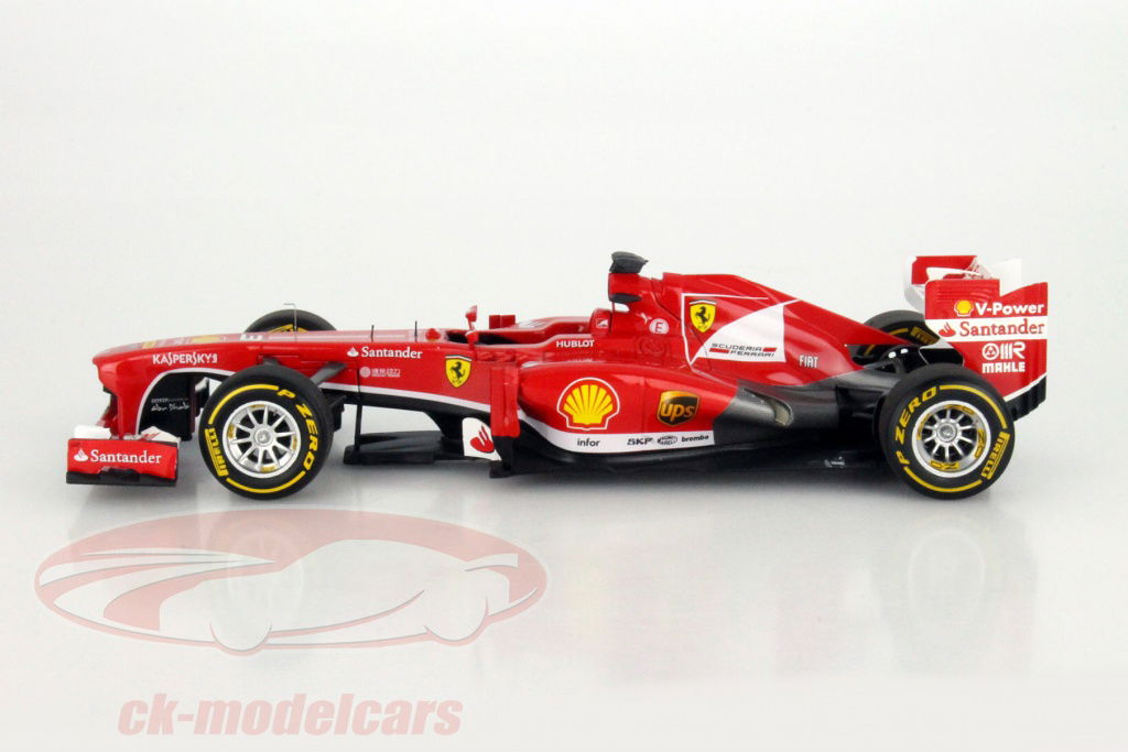 HotWheels Elite 1:18 Fernando Alonso Ferrari F138 #3 Chinese