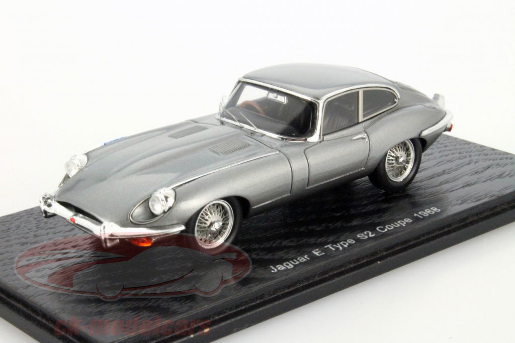 spark-1-43-jaguar-e-type-s2-coupe-1968-s2128/