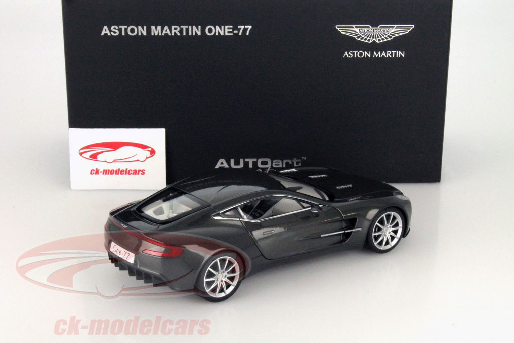 オートアート 1/18 アストンマーティンONE-77　ASTON MARTIN
