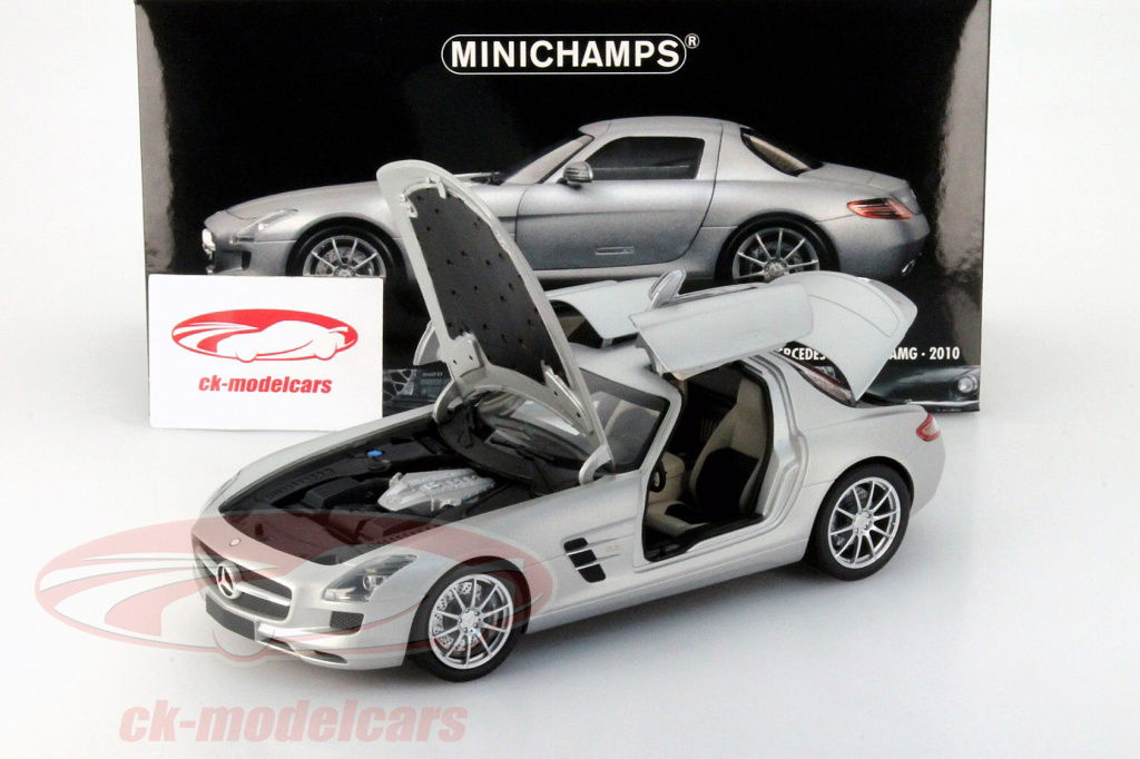 Minichamps 1:18 Mercedes-Benz SLS AMG Year 2010 mat silver