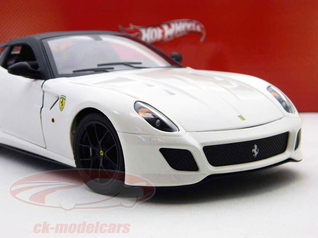 HotWheels 1:18 Ferrari 599 GTO weiß/ white Foundation W1168
