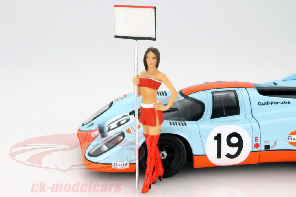 true-scale-1-18-padock-fille-lena-figure-tsm14ac07/