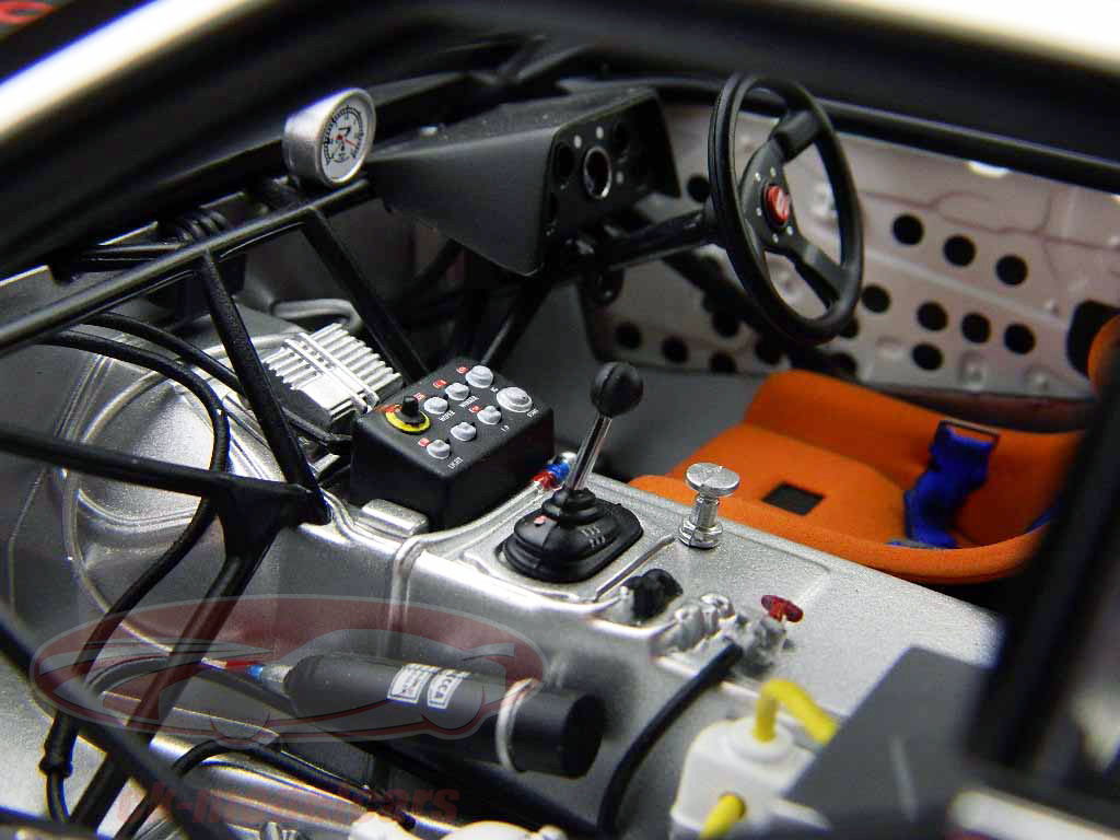 オリジナルアートコレクション#63 AUTOart 1:18 日産スカイラインRSターボスーパーシルエット1983