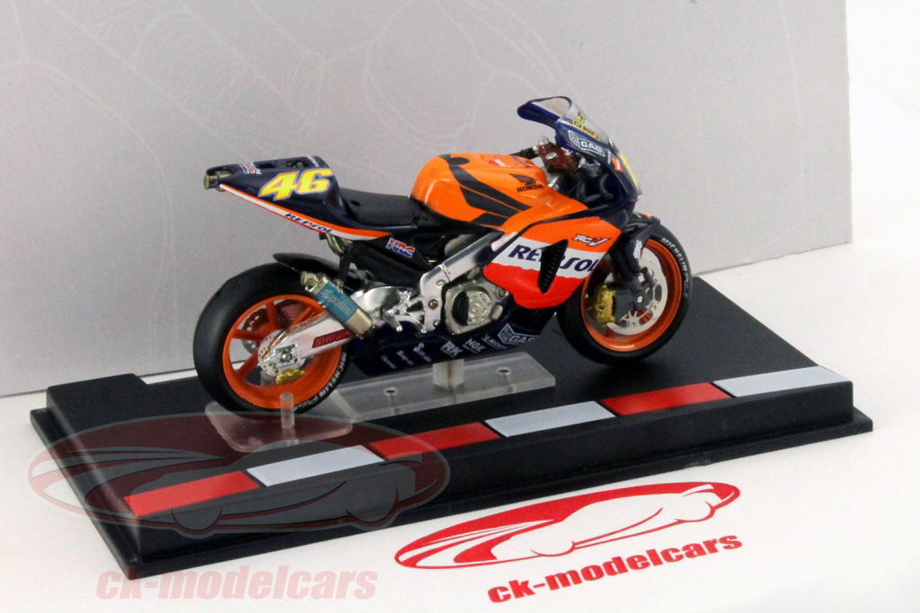 ミニカー MINICHANPS Honda RC211V Valentino Rossi s-l1200.jpg