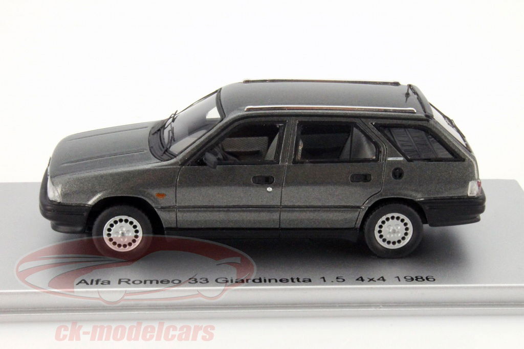 KESS 1:43 Alfa Romeo 33 Giardinetta 1.5 4x4 Year of