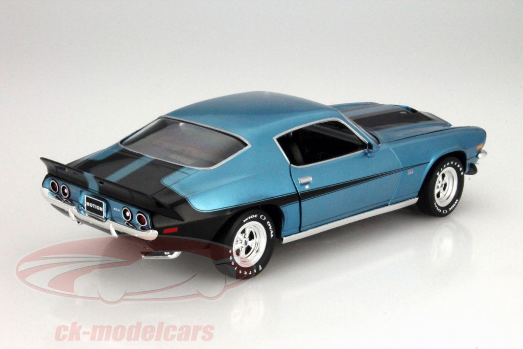 AutoWorld 1:18 Chevrolet Camaro Baldwin Motion year 1971