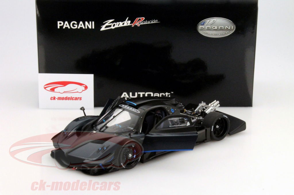 AUTOart 1:18 Pagani Zonda Revolucion 建設した年 2013 青