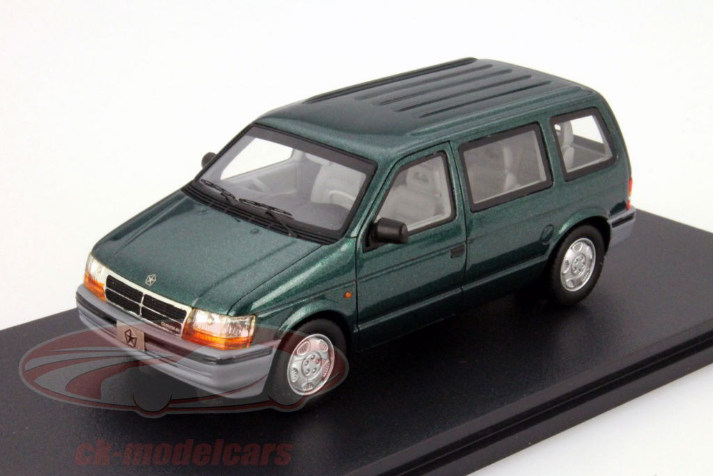 great-lighting-models-1-43-chrysler-voyager-vert-metallique-105701/