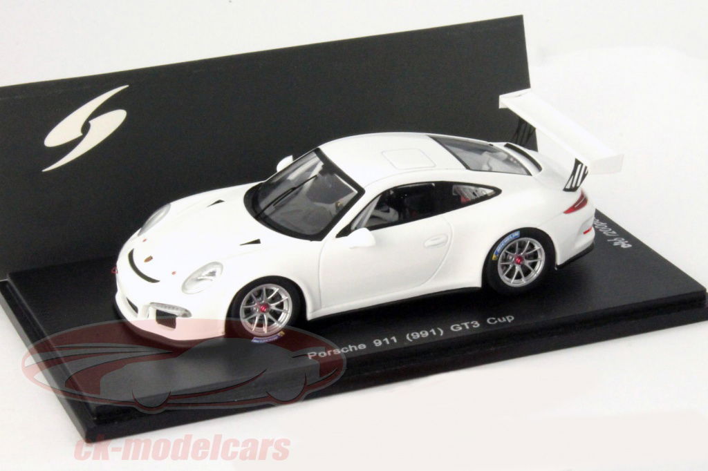 spark-1-43-porsche-911-991-gt3-cup-plain-body-version-weiss-ca04314010/