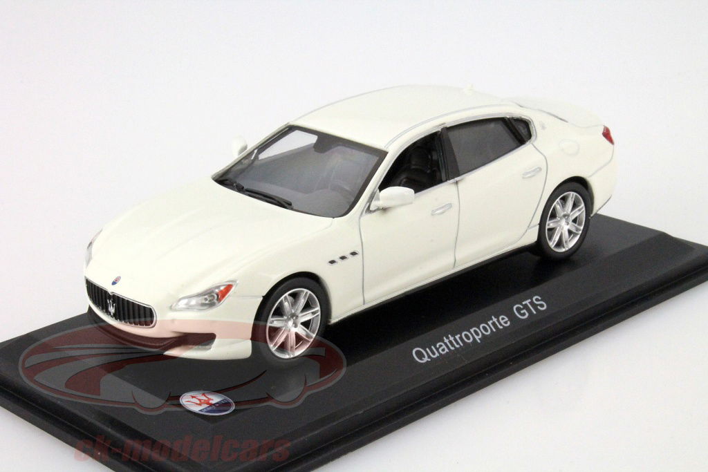 whitebox-1-43-maserati-quattroporte-gts-blanc-wbs026/
