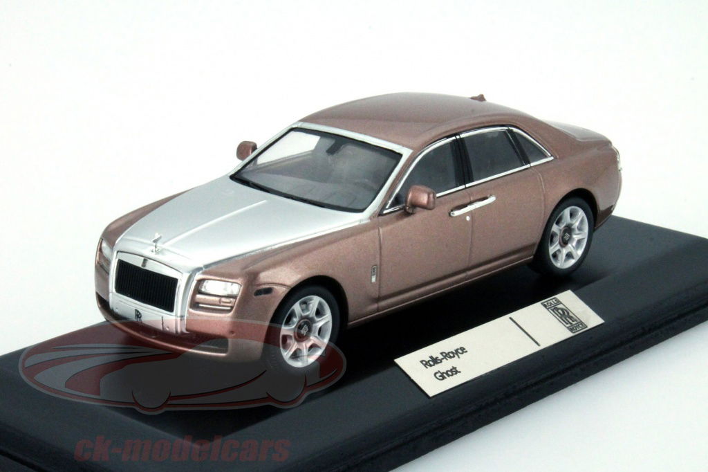 ixo-1-43-rolls-royce-ghost-year-2009-palrose-silver-moc169/