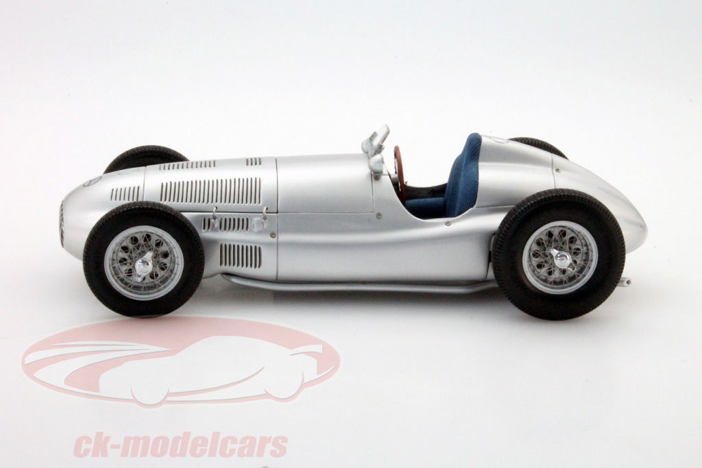 CMC1/18メルセデスベンツW165 CMC 1:18 メルセデスベンツW165＃2トリポリ式1の勝者1939 分 M