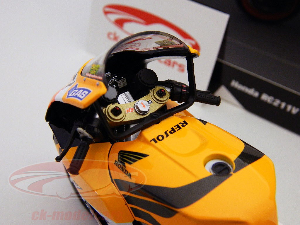 Minichamps 1:12 Repsol Honda RC212V Nicky Hayden Moto GP