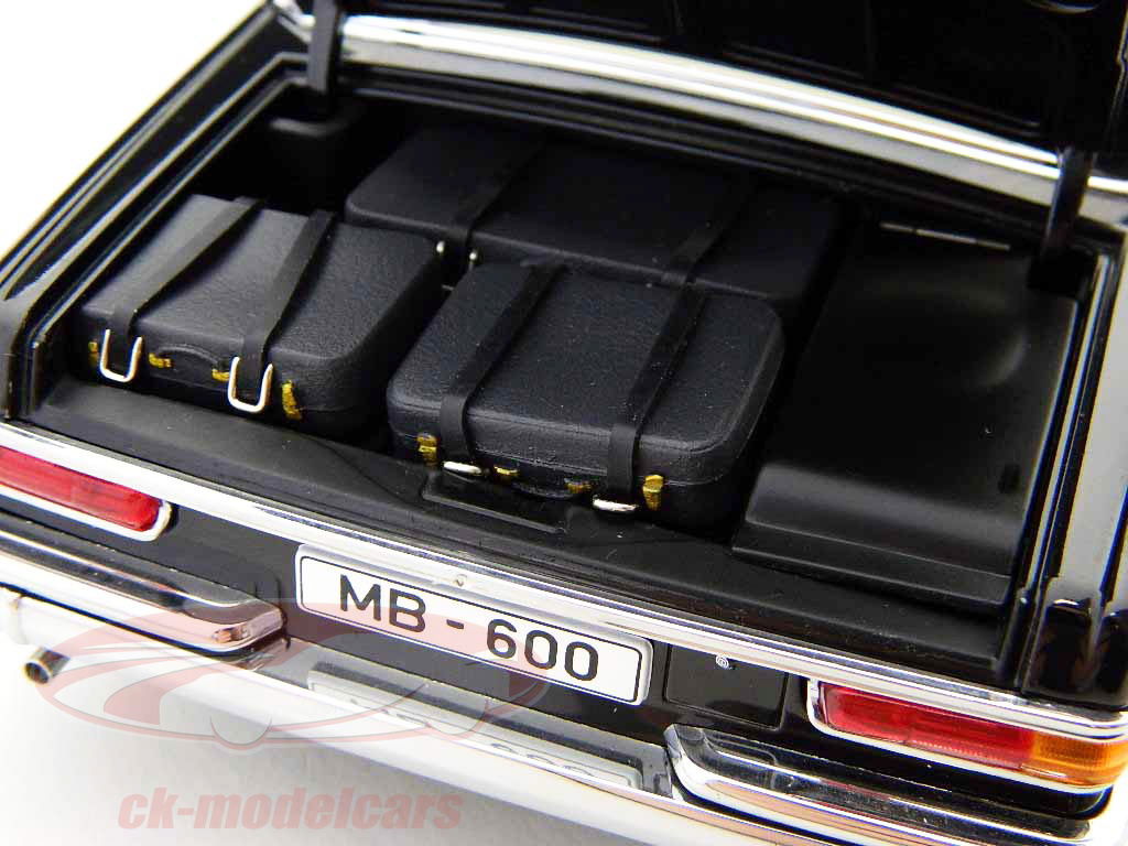 オートアート 1/18 メルセデスベンツ 600プルマン ブラック AUTOart 1:18 メルセデス·ベンツ600 SWB（W100）プルマン黒/黒