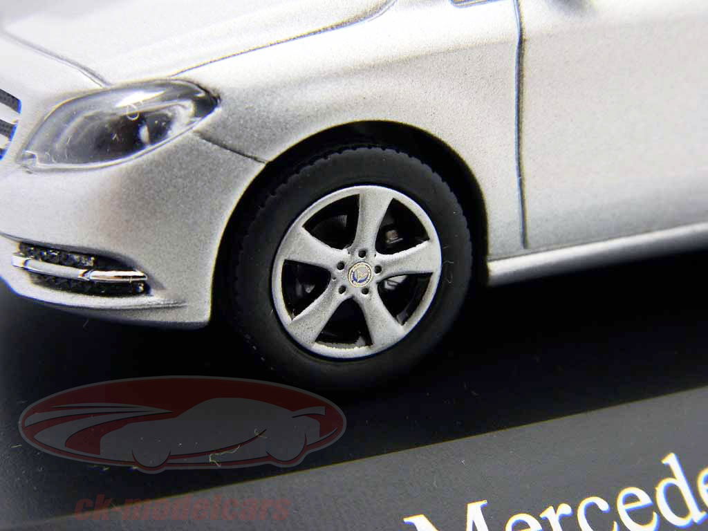 Norev 1:43 メルセデス·ベンツBクラス（W246