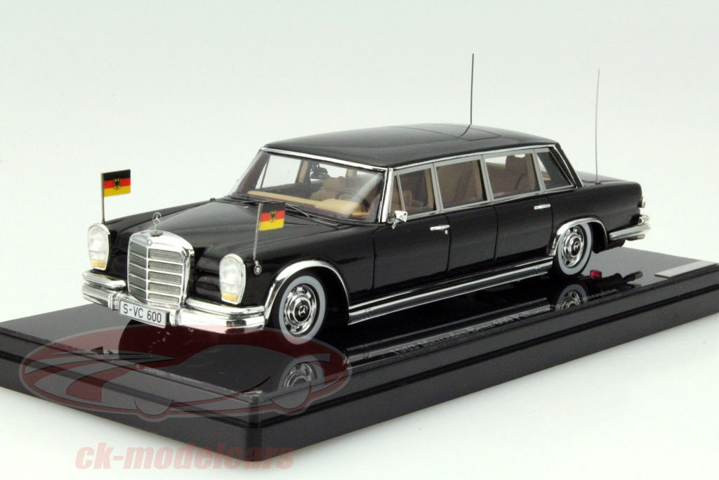 true-scale-1-43-mercedes-benz-600-pullman-tsm124353/