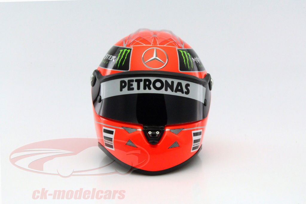 schuberth-1-2-schumacher-mercedes-gp-formule-1-2011-1-02-casque-ms-2011-1-2/