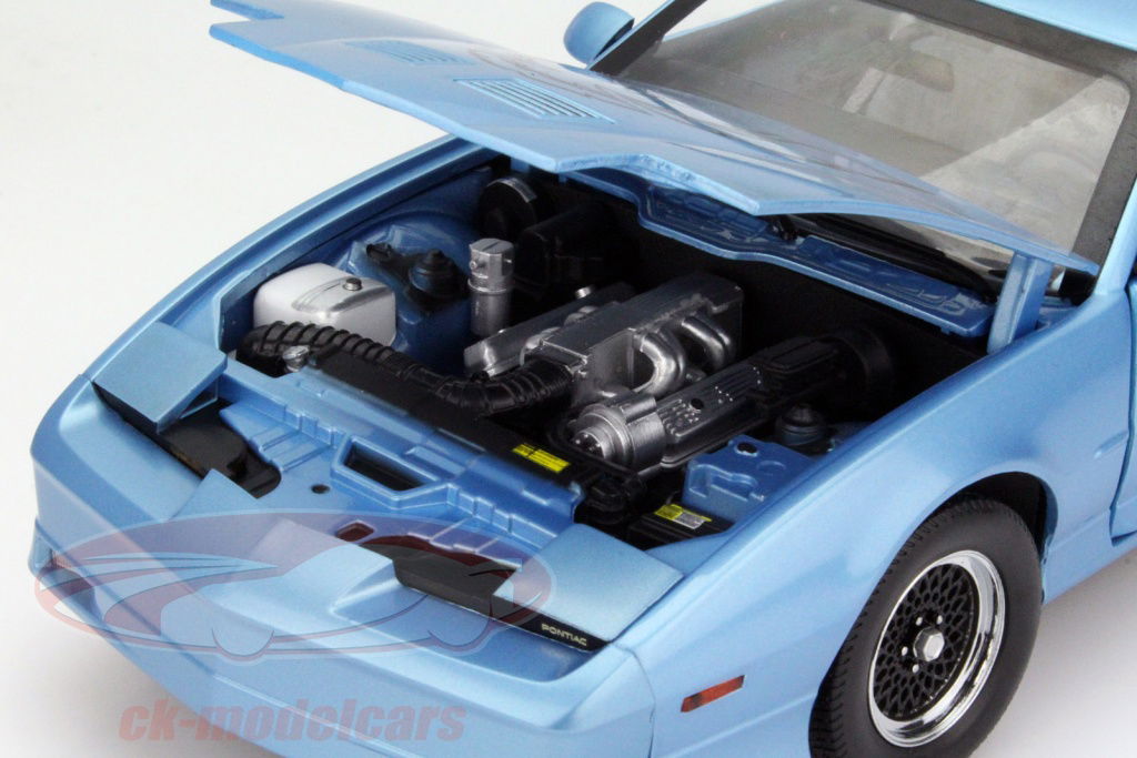 Greenlight 1:18 Pontiac Firebird GTA Year 1987 blue 12933