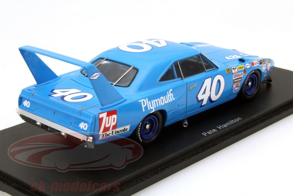 Spark 1:43 Plymouth Superbird #40 Winner Daytona 500 1970