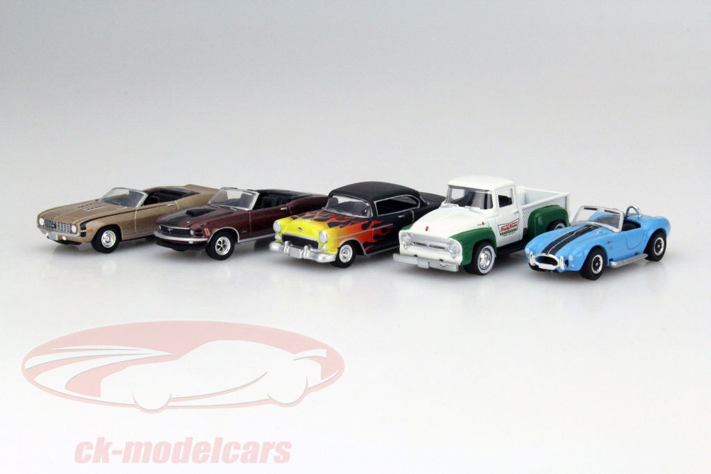 greenlight-1-64-5-car-krispy-creme-donut-shop-ensemble-58023/