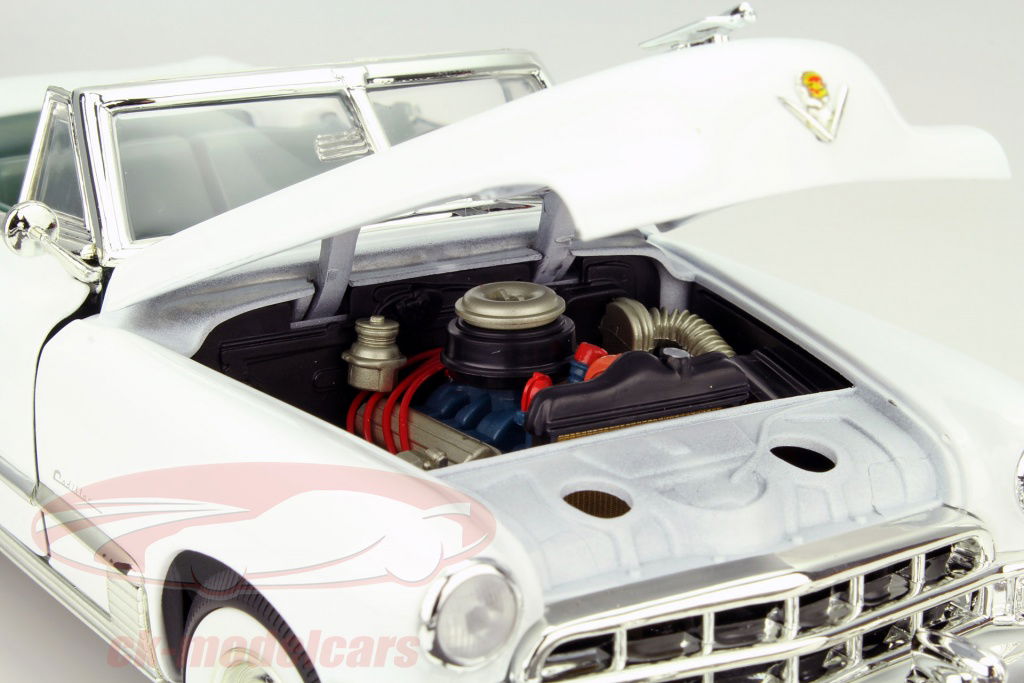 Lucky DieCast 1:18 Cadillac Coupe de Ville Year 1949 white