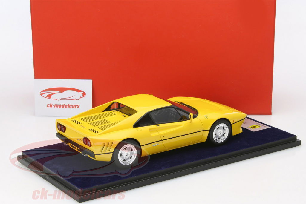 1/18 フェラーリ　288gto ルックスマート ferrari_288_gto_argento-4.jpg