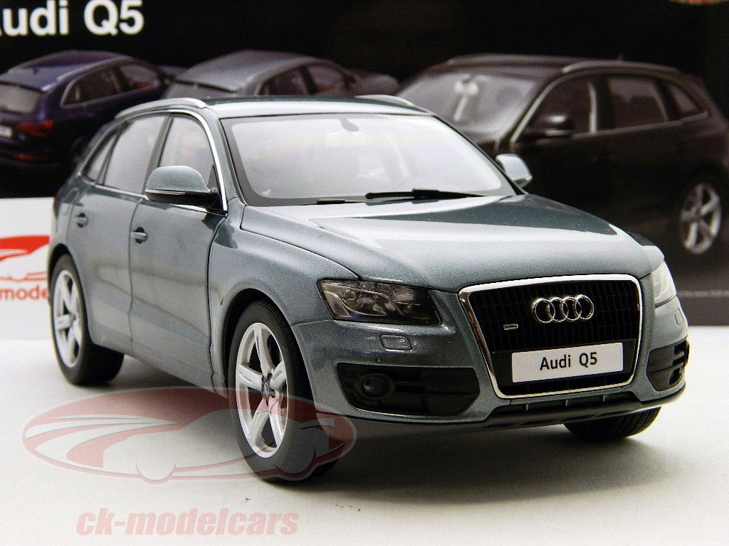 Kyosho 1:18 Audi Q5 quarz grey 09241GR model car 09241GR