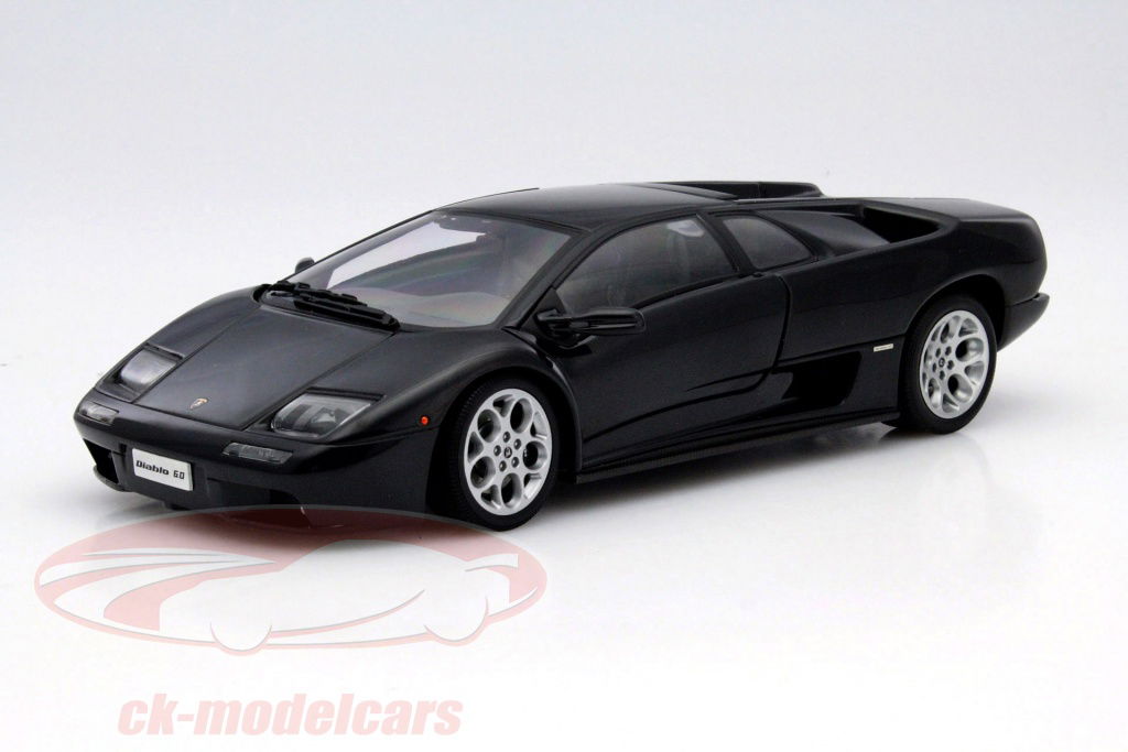 オートアート　ランボルギーニディアブロ6.0 AUTOart 1:18 ランボルギーニディアブロ6.0黒/黒 74528 モデル