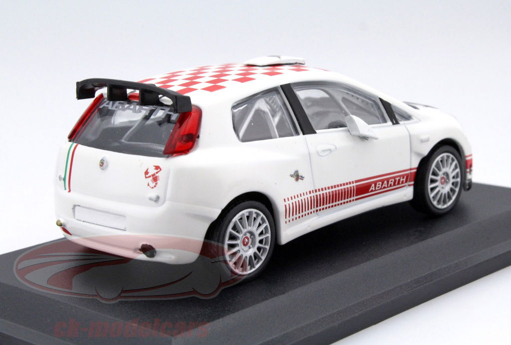 FIAT ABARTH GRANDE PUNTO S2000 * 美品 * FIAT ABARTH GRANDE PUNTO S2000 * 美品 * - メルカリ