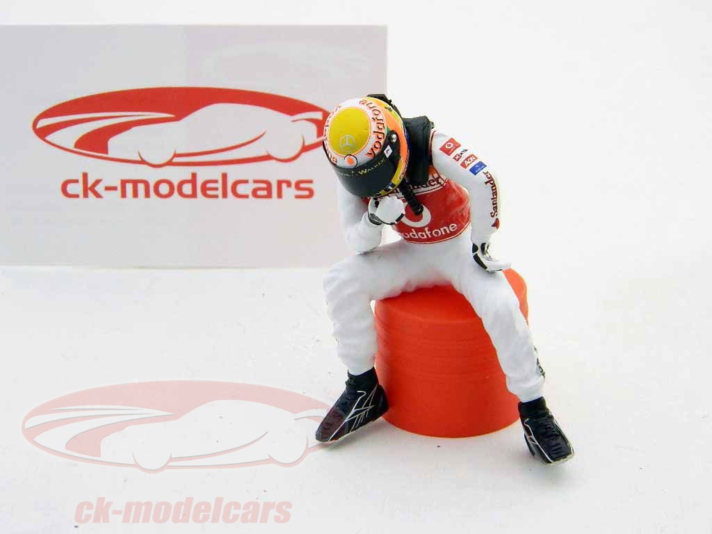 topmodelcollection-1-18-l-hamilton-fahrerfigur-formel-1-2011-sitzend-topmo-vf-d061e/