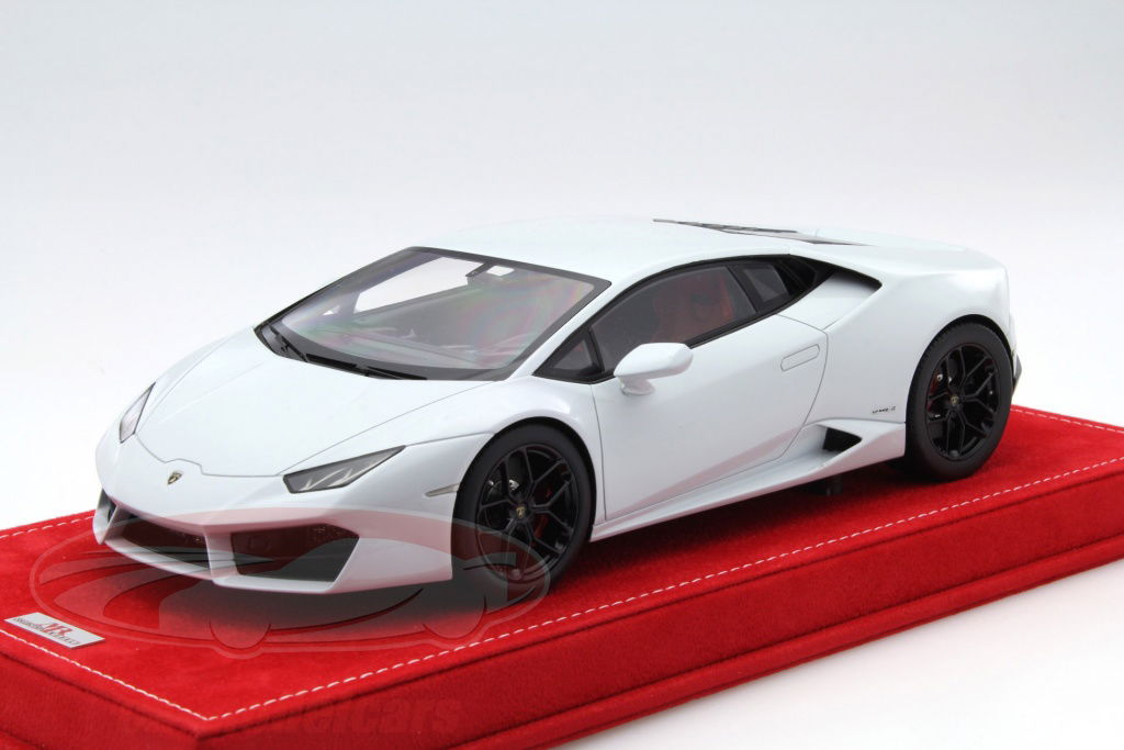 mr-models-1-18-lamborghini-huracan-lp-580-2-la-salon-del-automovil-2015-blanco-con-escaparate-lambo022b/