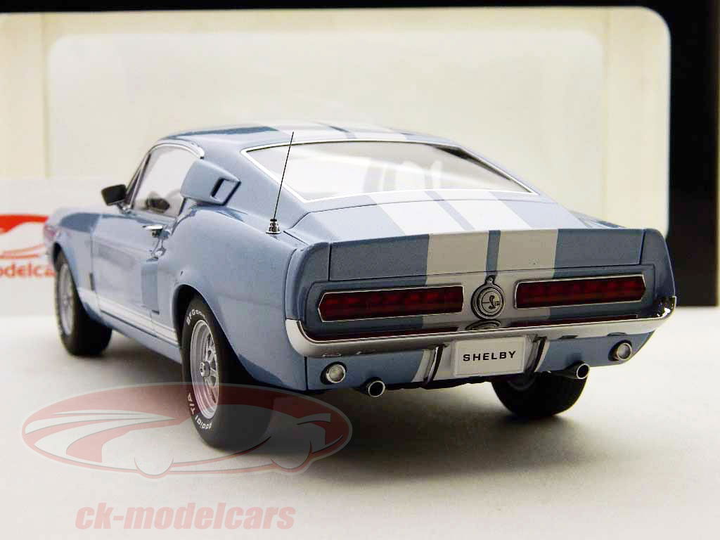 オートアート1/18 フォード　マスタング　FR500C 1/18 AUTOart 2005 Ford Racing Mustang FR 500C Grand-Am Cup