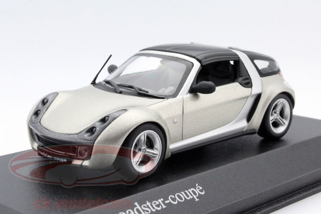 minichamps-1-43-smart-roadster-coupe-jaar-2003-champagne-remix-grijs-metallic-400032121/
